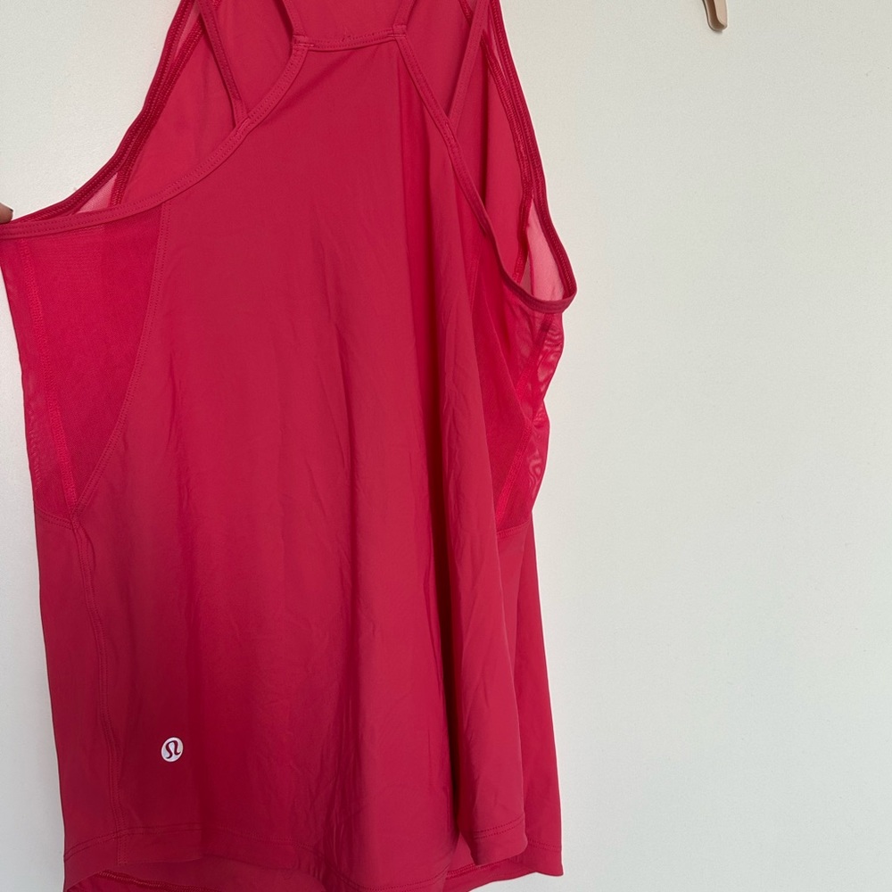 Lululemon Set with Tank Top and Matching Jacket - Picture 5 of 15